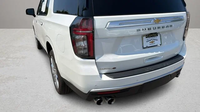 Used 2024 Iridescent Pearl Tricoat Chevrolet High Country image 43