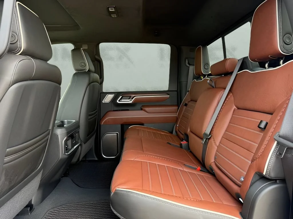 New 2026 Glacier White Tricoat GMC Denali Ultimate image 30