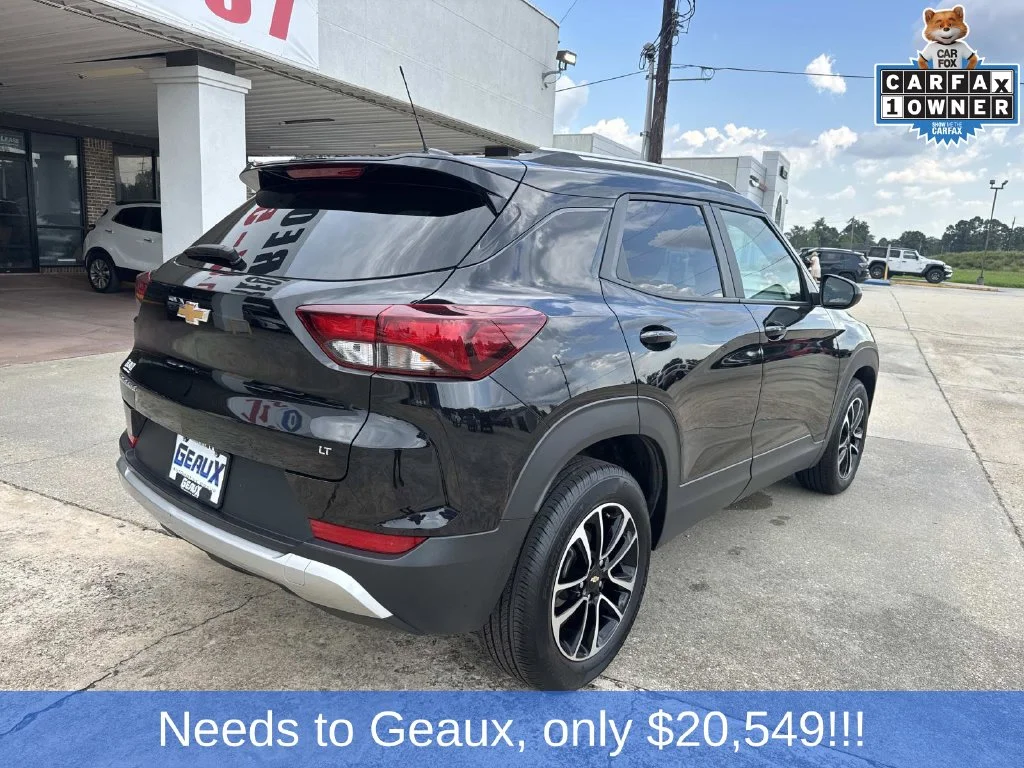 Used 2025 Black Chevrolet LT image 13