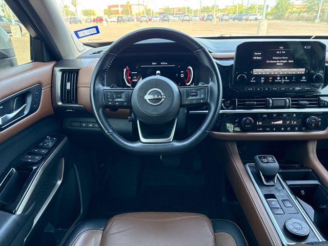 Used 2025 Gray Nissan Platinum image 14