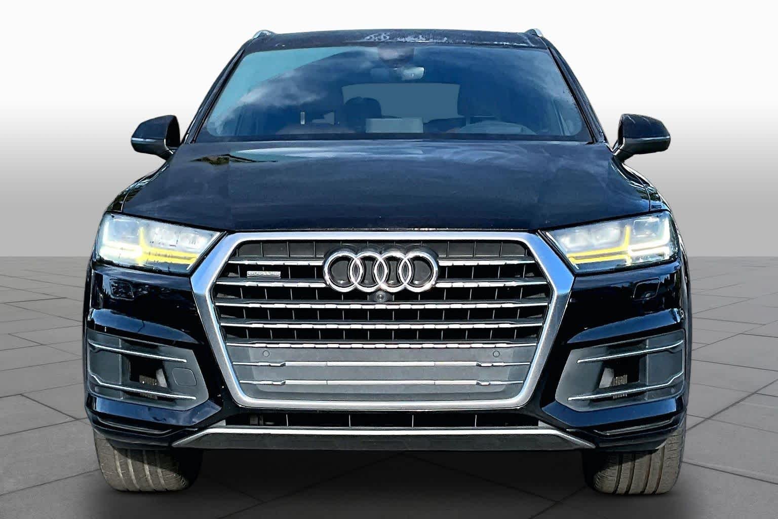 Used 2017 Night Black Audi Prestige image 4