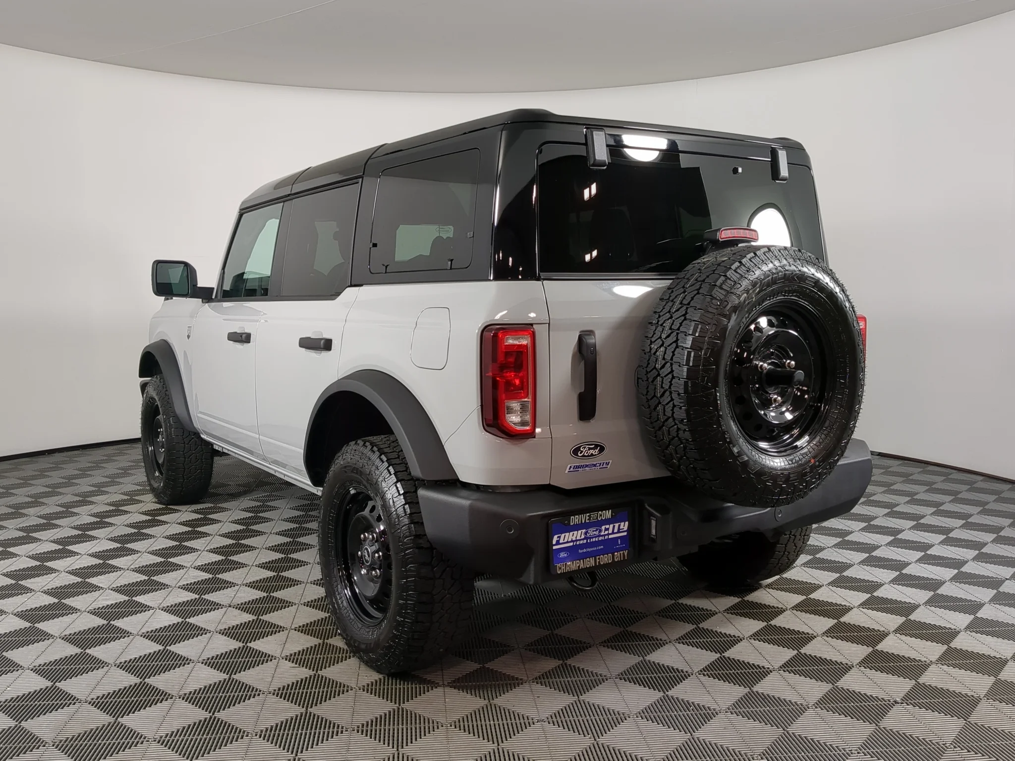 New 2026 Avalanche Gray Ford Big Bend® image 6