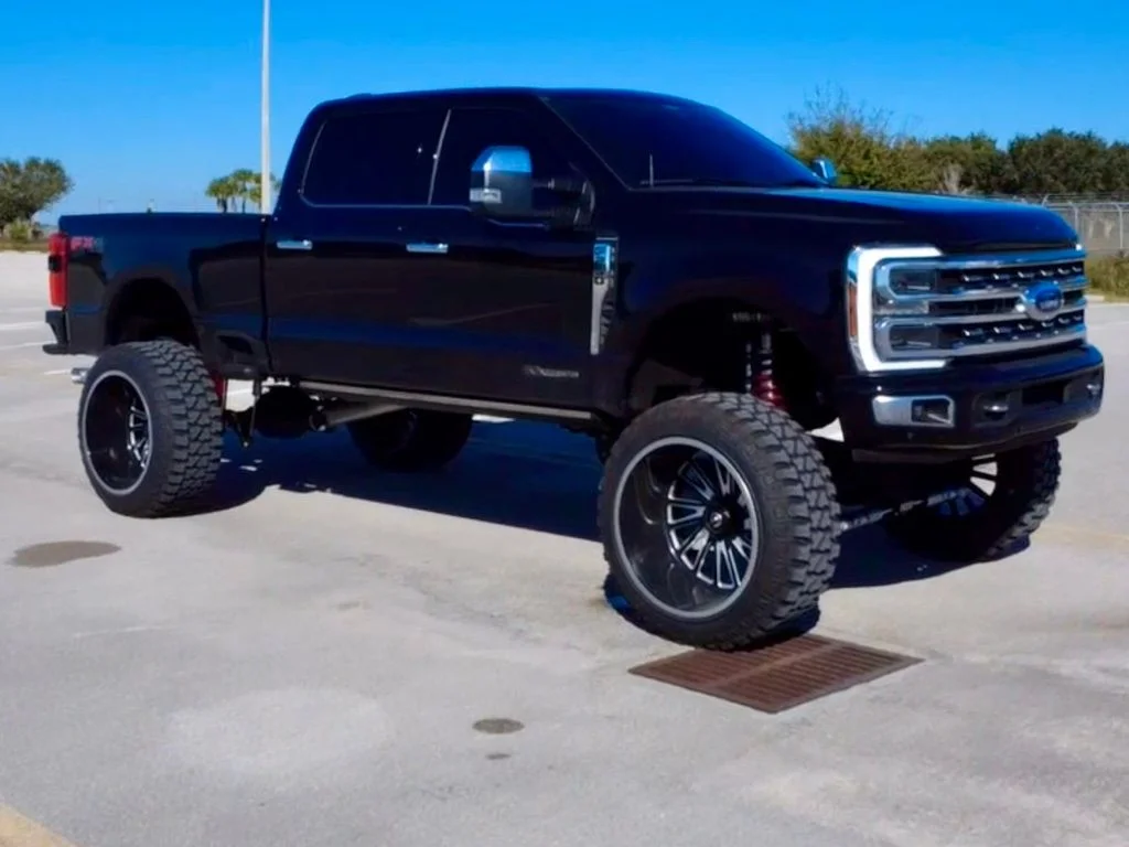 Used 2024 Black Metallic Ford Platinum image 25
