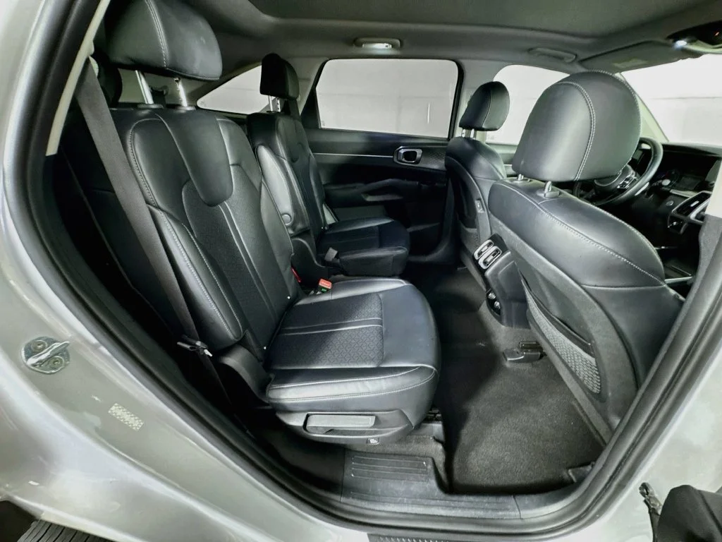 Used 2022 Silver Kia EX image 36