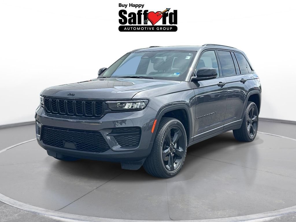 Used 2023 Gray Jeep Altitude X image 1