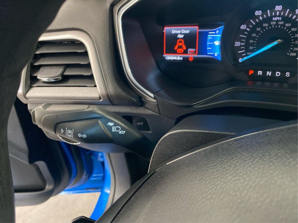 Used 2020 Blue Ford SE image 16