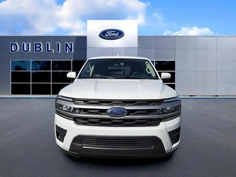 Used 2022 Oxford White Ford XLT image 2
