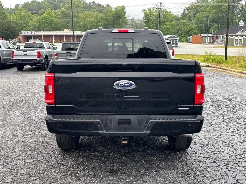 Used 2022 Black Ford XLT image 6