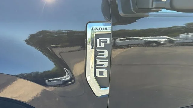 Used 2018  Ford  image 11