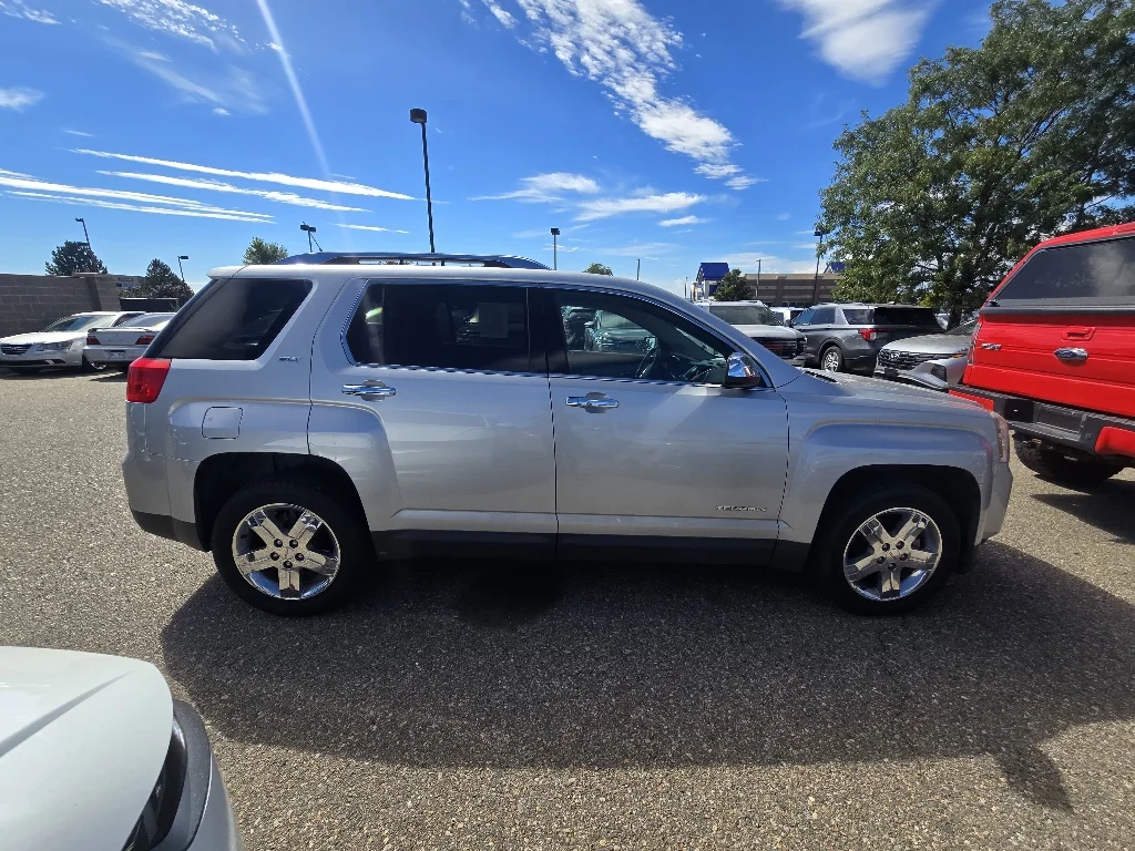 Used 2013 Quicksilver Metallic GMC SLT image 7