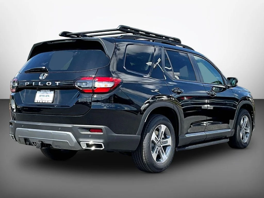 New 2026 Crystal Black Pearl Honda AWD EX-L image 6