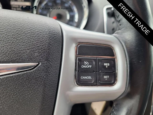 Used 2014 Red Chrysler Touring image 21