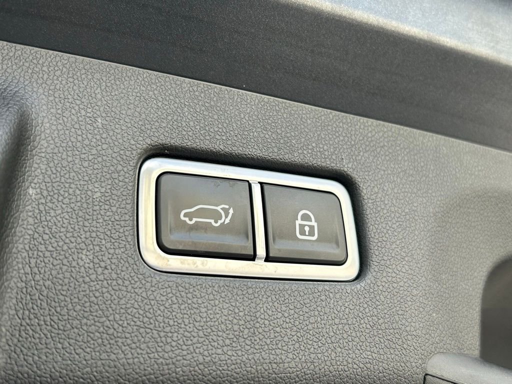 2023 Kia Sorento SX - Photo 35