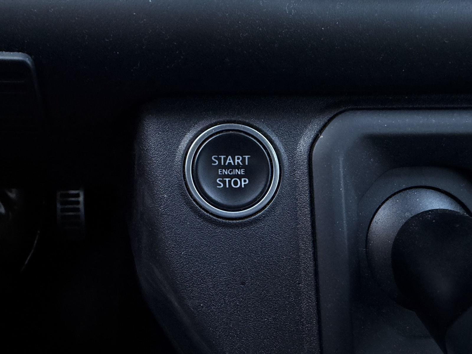Used 2023 Carpathian Grey Premium Metallic Land Rover Carpathian Edition image 25