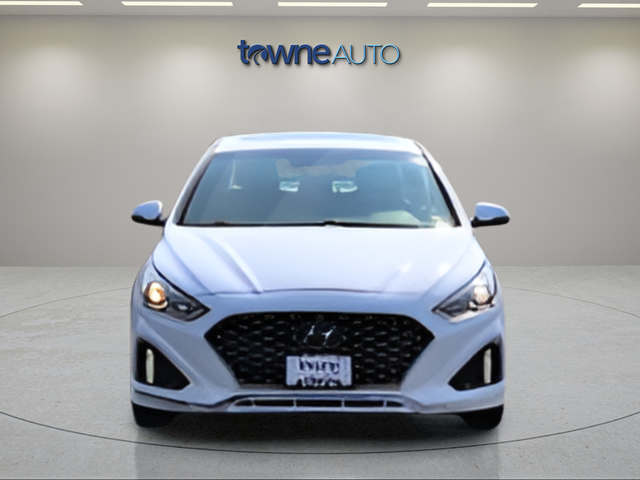 Used 2019 White Hyundai Sport image 8