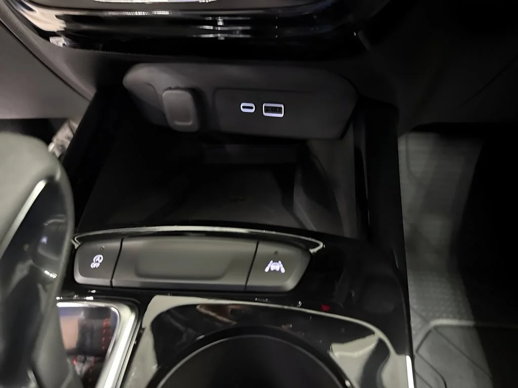 2026 Chevrolet Trax RS - Photo 16
