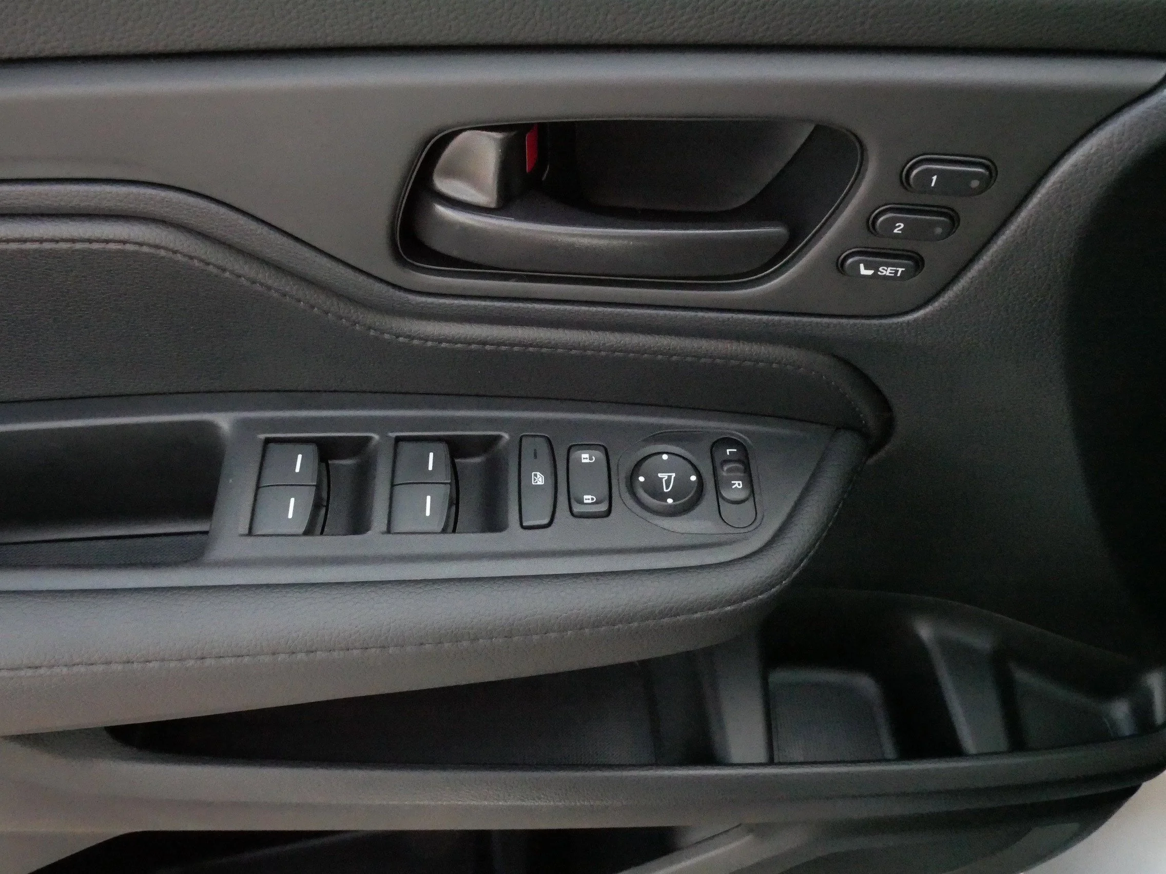 2026 Honda Odyssey EX-L - Photo 19