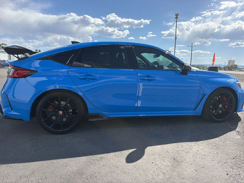 Used 2024 Boost Blue Pearl Honda  image 8