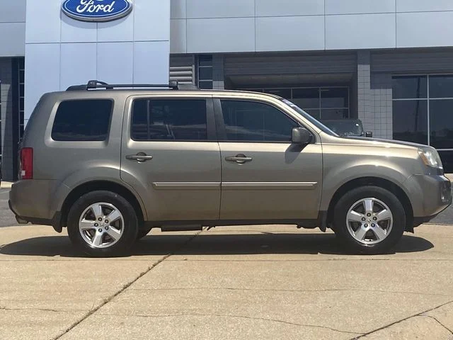 Used 2011 Honda Pilot EX-L with VIN 5FNYF4H51BB102145 for sale in Tuscaloosa, AL