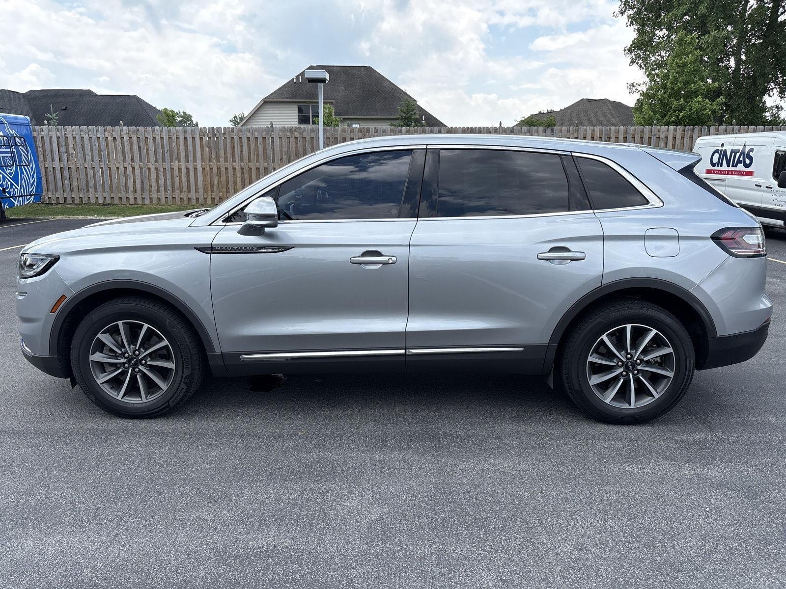 Used 2022  Lincoln Standard image 5