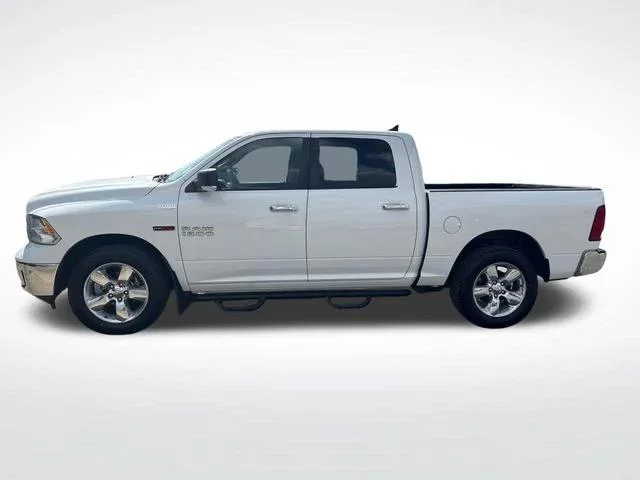 Used 2015 White RAM Lone Star image 2