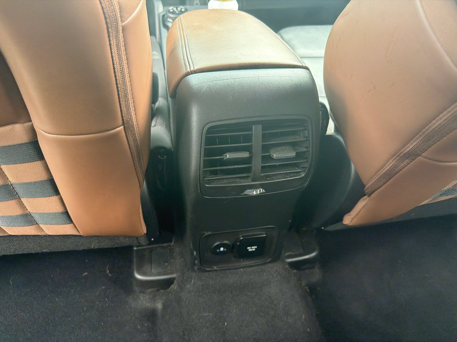 Used 2023 Silver Metallic Ford Outer Banks image 12