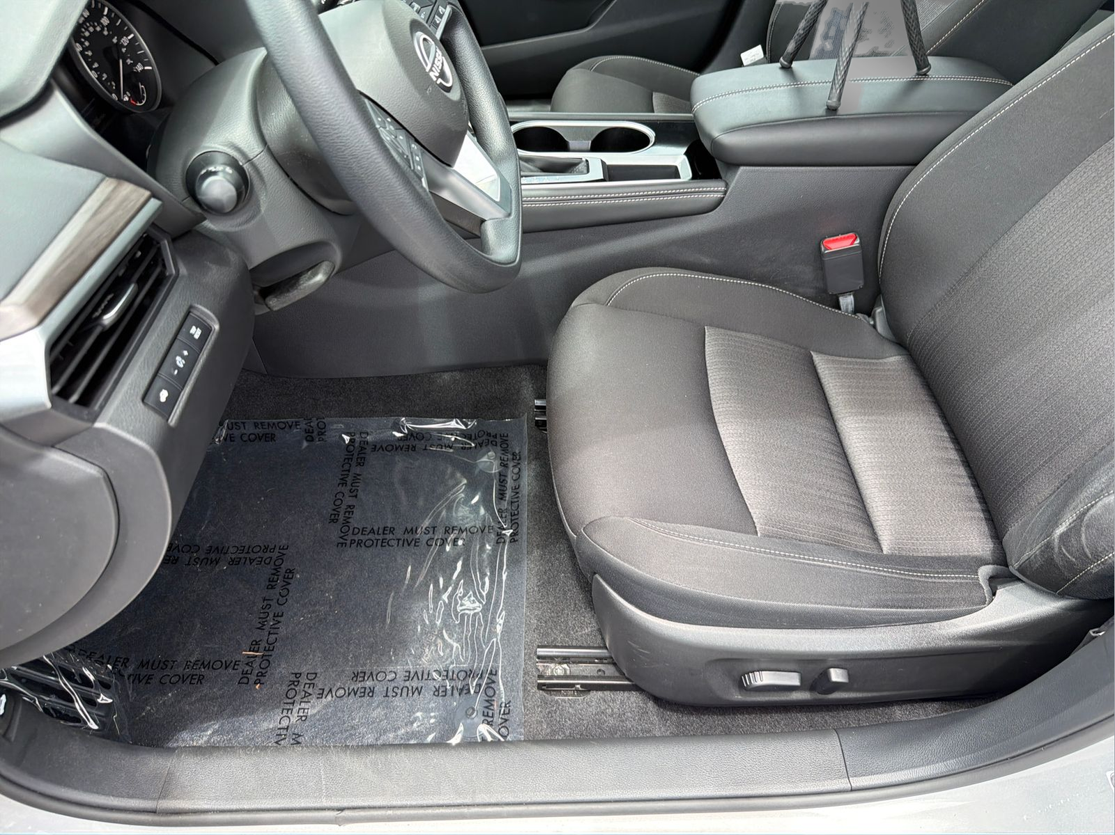 Certified Used 2023 Silver Nissan 2.5 SV image 27