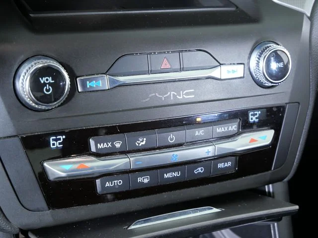 Certified Used 2020 Silver Ford XLT image 25
