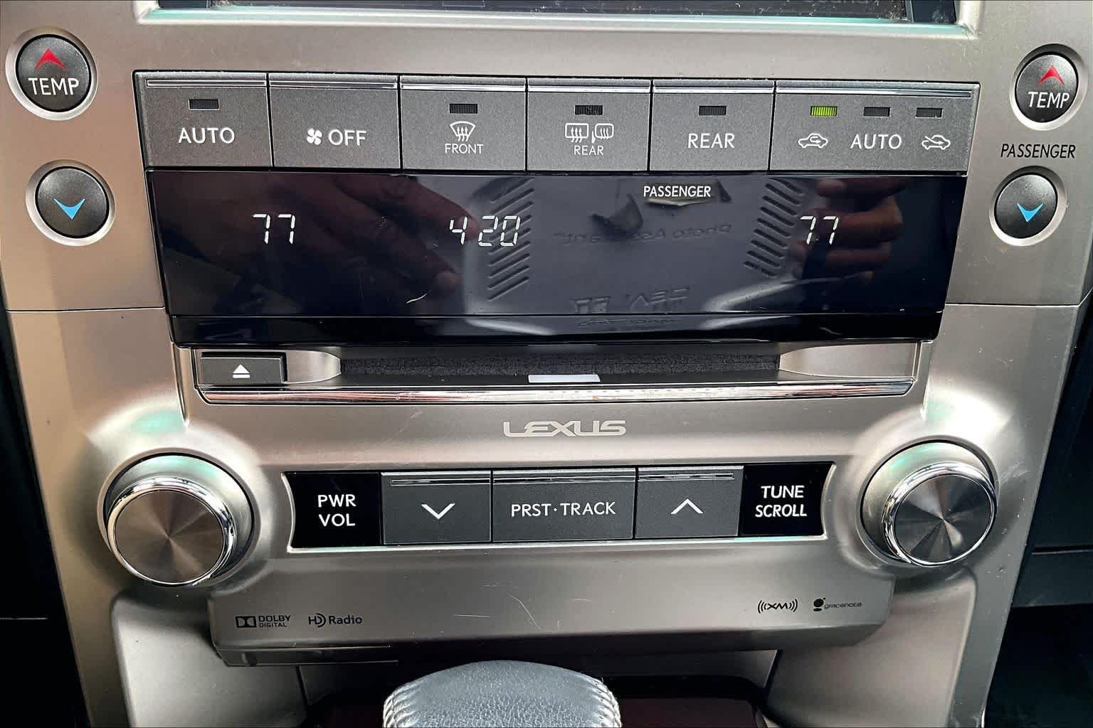 Used 2019 Starfire Pearl Lexus Premium image 35