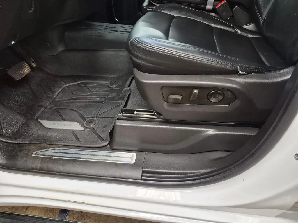 Certified Used 2023 Summit White Chevrolet LT image 22