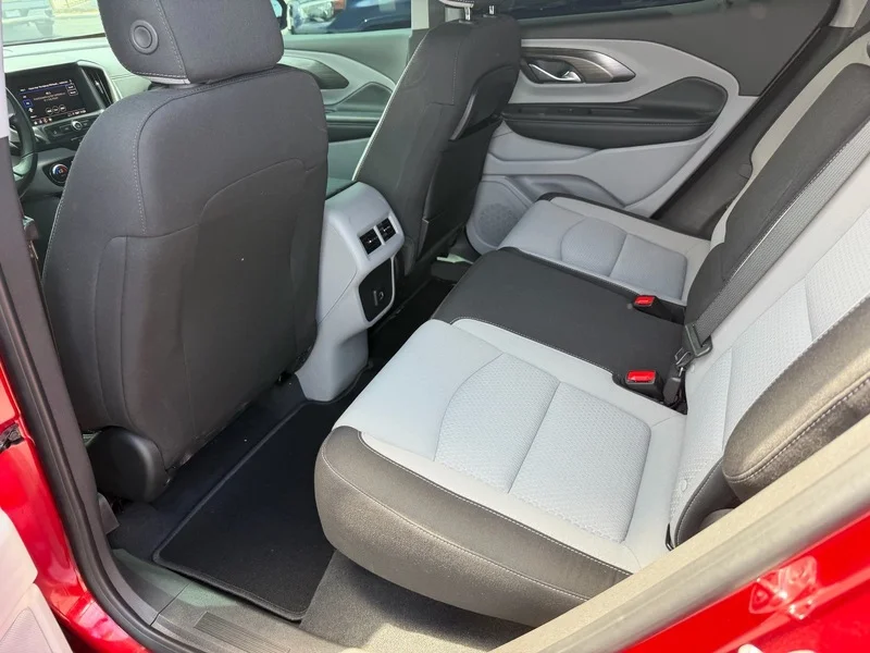 Used 2024 Volcanic Red Tintcoat GMC SLE image 14