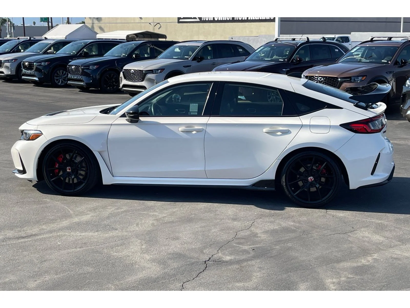 Used 2025 Championship White Honda Base image 2