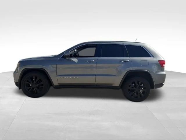 Used 2012 Gray Jeep Altitude image 6