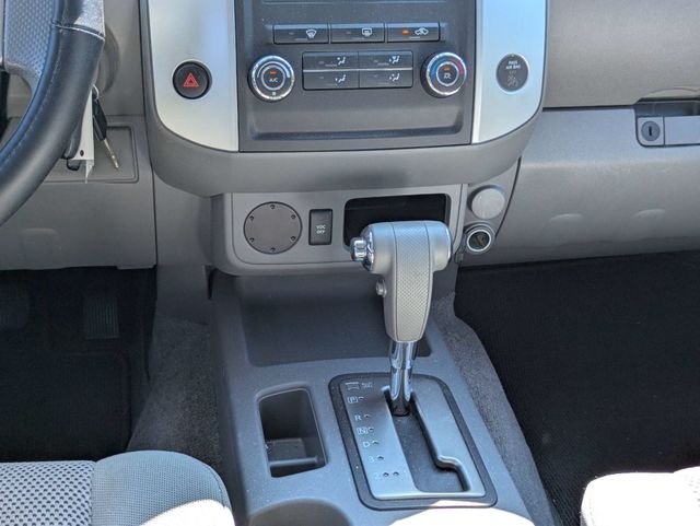 Used 2010 Red Nissan SE image 16