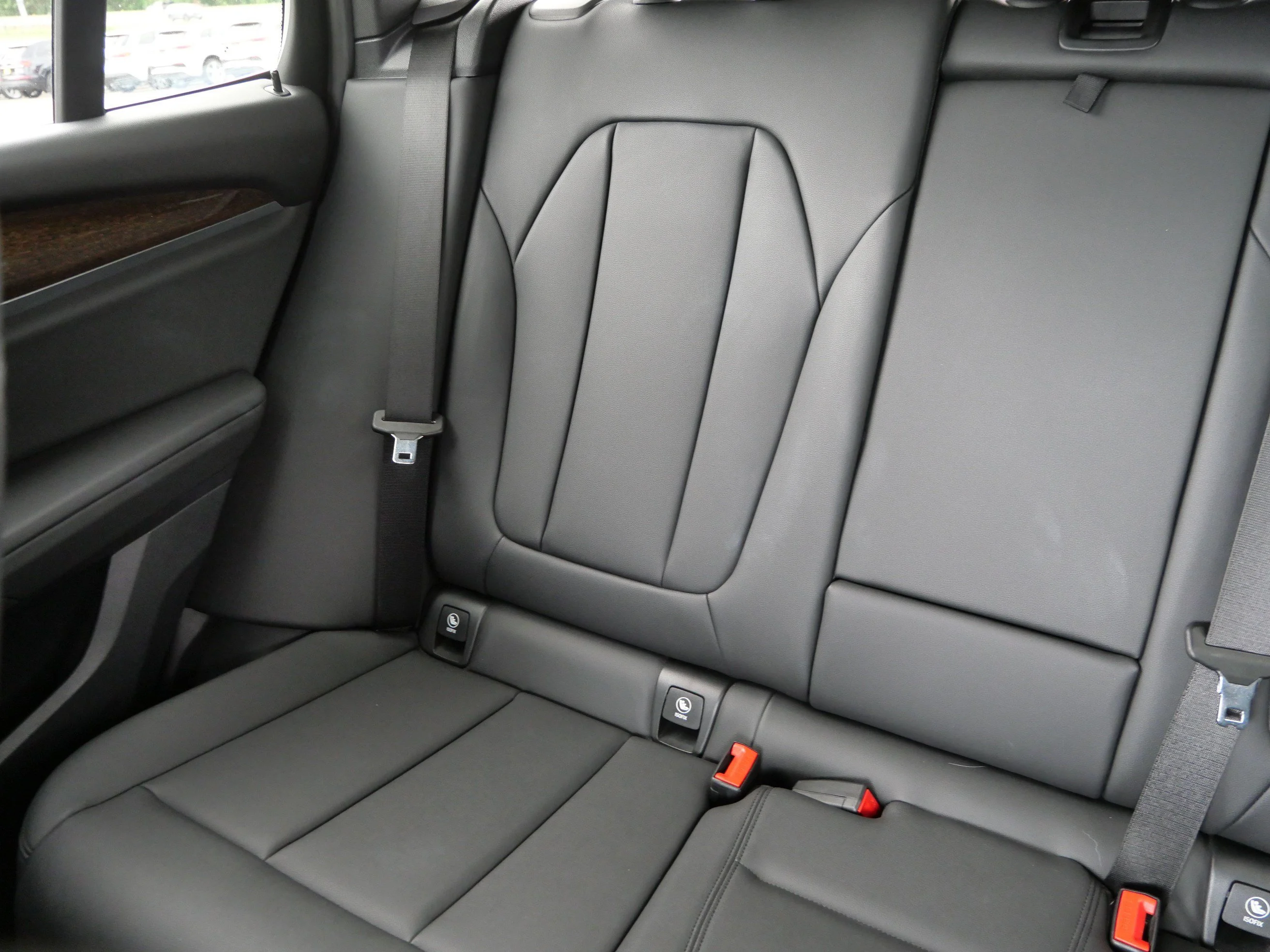 Used 2018 Jet Black BMW xDrive30i image 12
