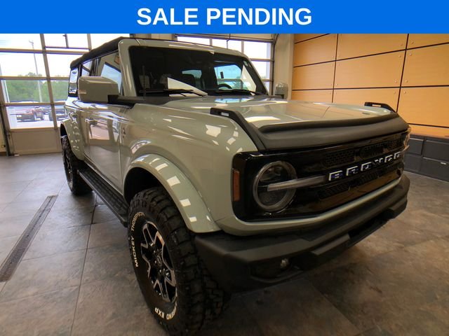 2023 Ford Bronco Outer Banks 4x4's photo