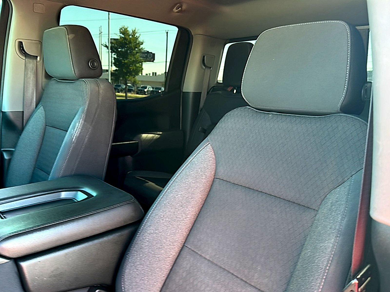 Used 2019 HAVANA BROWN METALLIC Chevrolet LT image 14