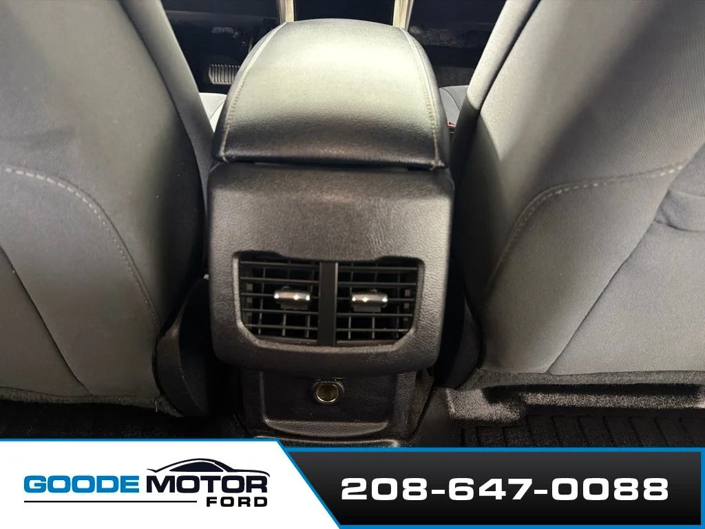 Used 2017 Gray Ford SE image 20