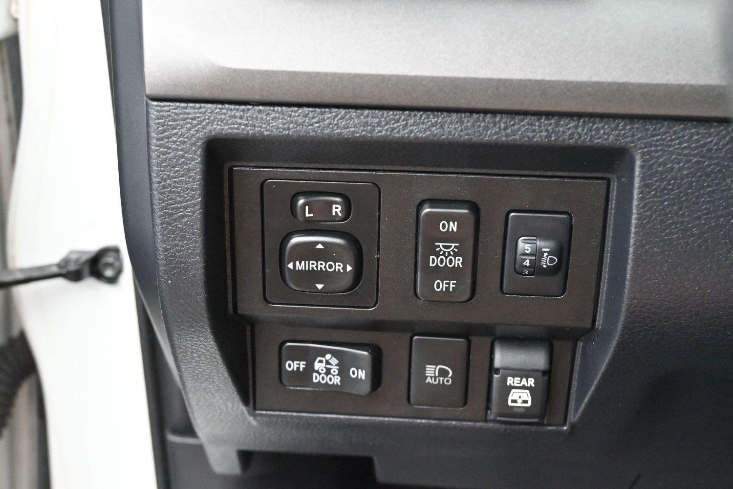 Used 2019 Super White Toyota SR5 image 25