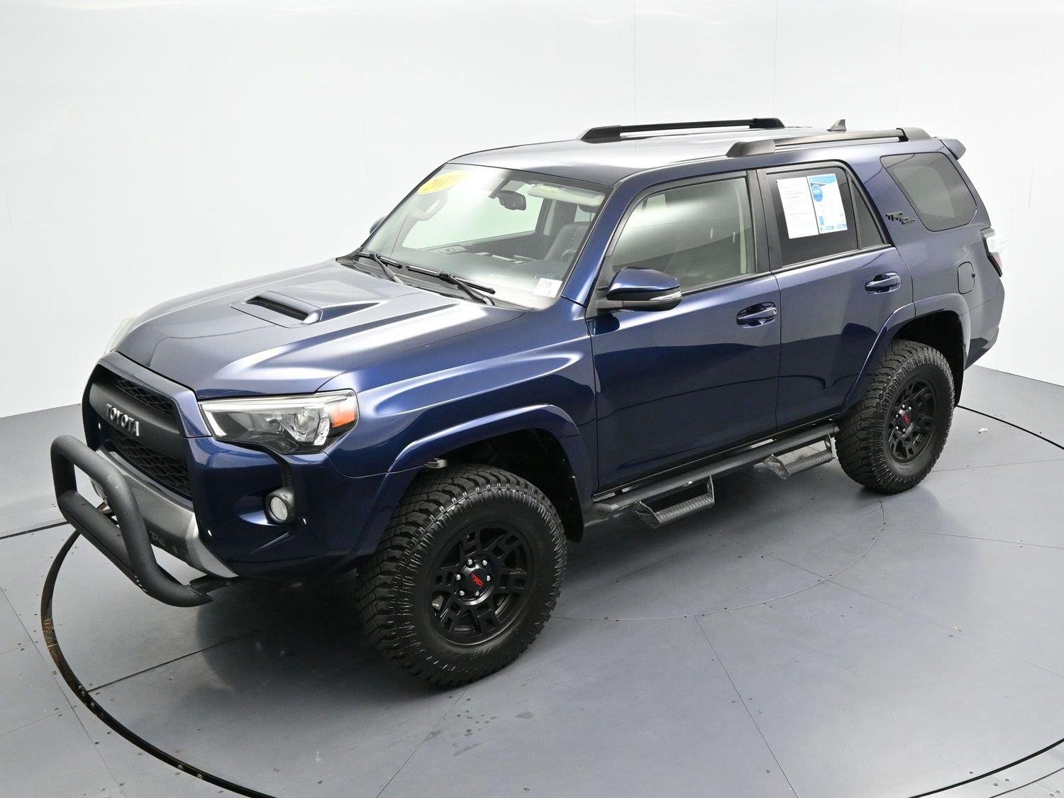 Used 2019 Nautical Blue Metallic Toyota SR5 image 40