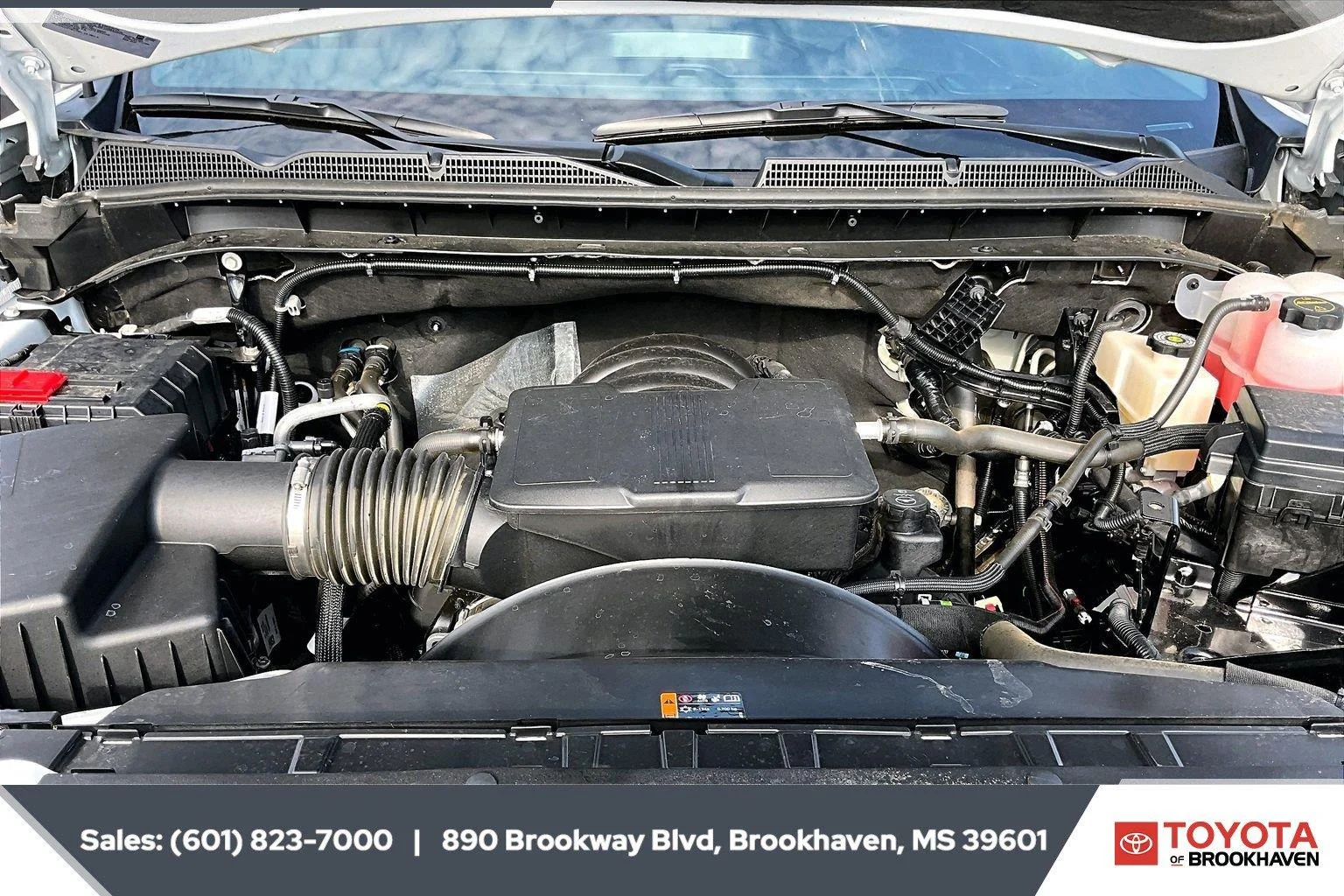 Used 2026 Summit White GMC Pro image 8