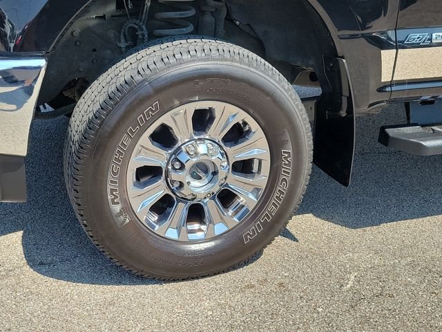 Certified Used 2018 Shadow Black Ford XLT image 9