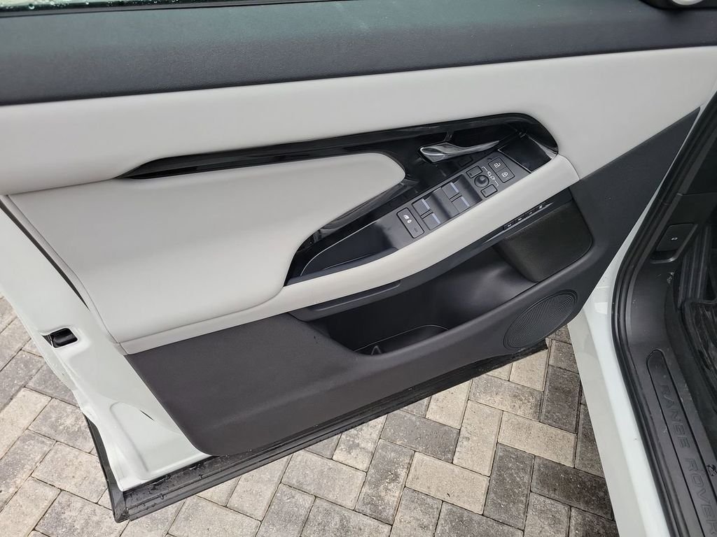 2026 Land Rover Range Rover Evoque S - Photo 23