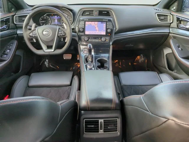 Used 2023 Gray Nissan SR image 12