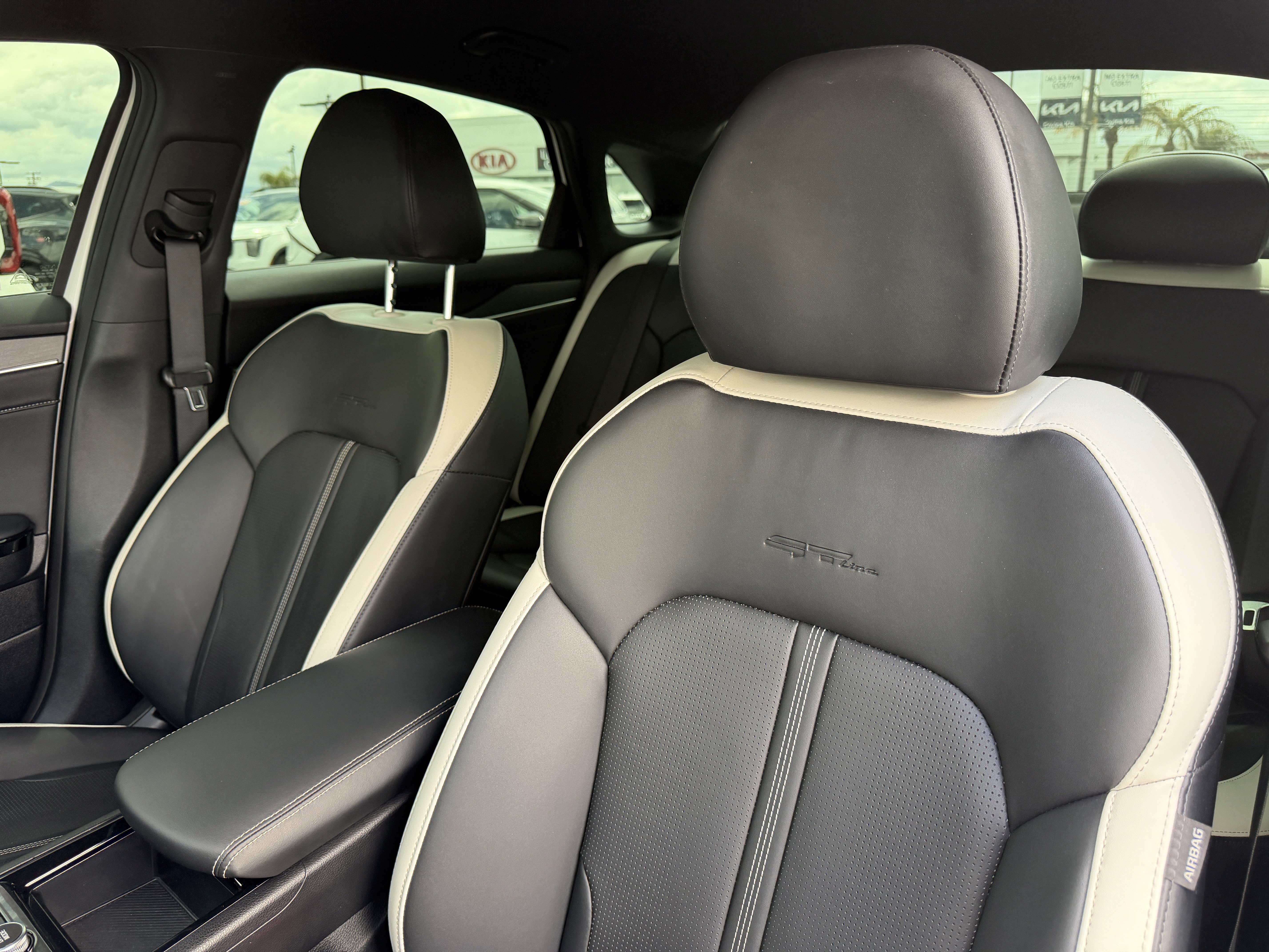 Certified Used 2025 Snow White Pearl Kia GT-Line image 17