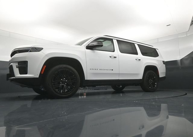 New 2026 White Jeep Limited Reserve image 24