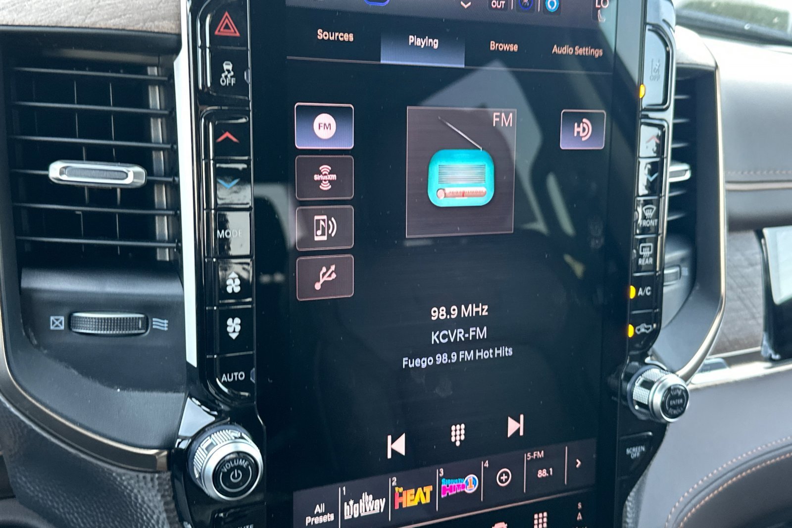 2026 RAM 1500 Limited Longhorn - Photo 17