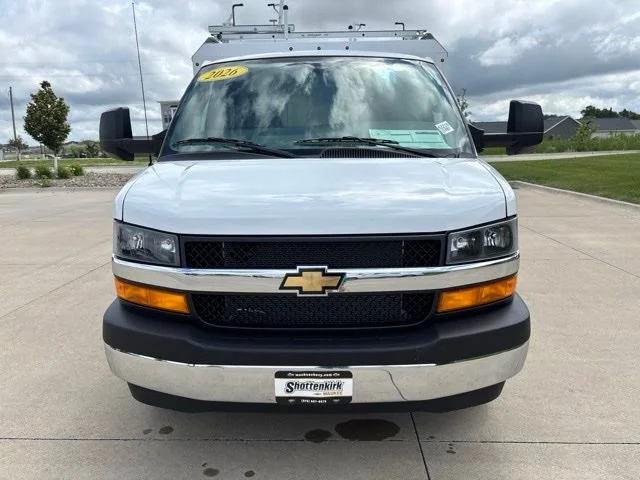 New 2026 Summit White Chevrolet 1WT image 27