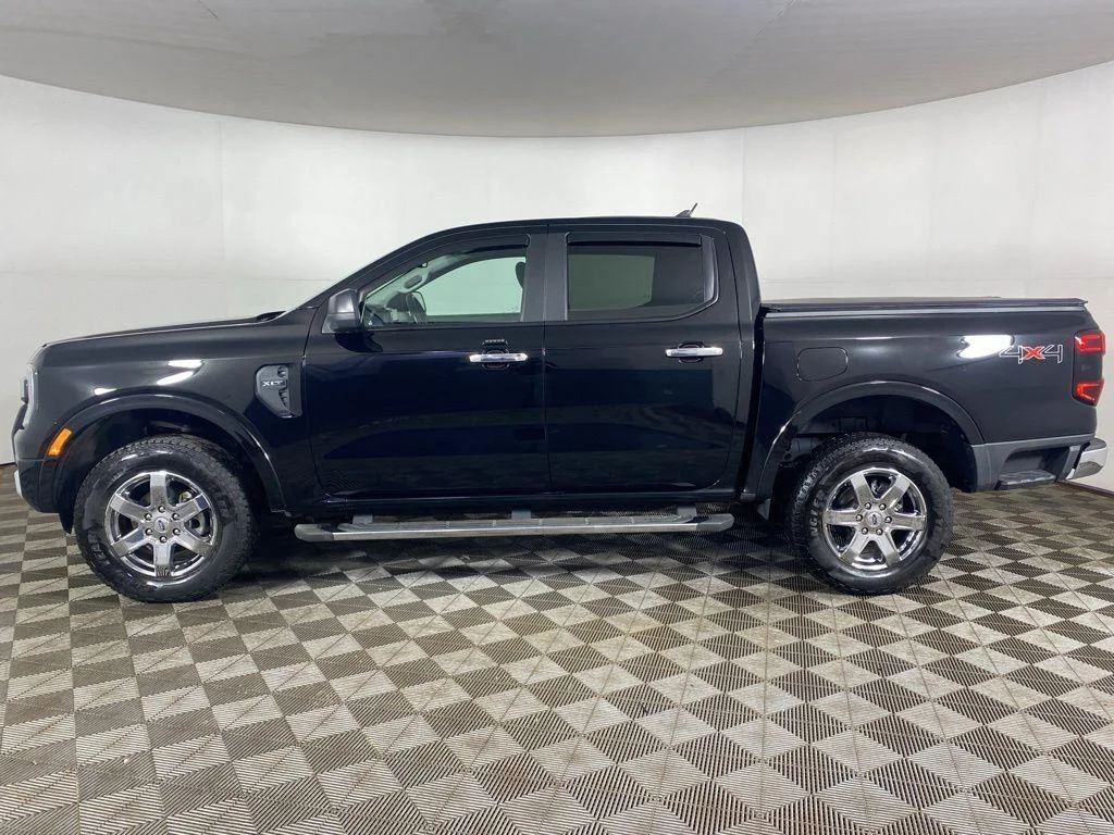 Used 2024 Shadow Black Ford XLT image 4