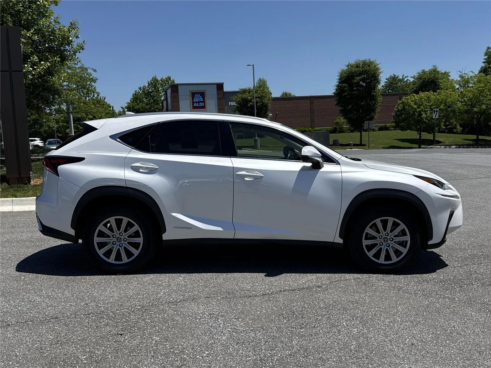 Used 2020 Eminent White Pearl Lexus NX 300h image 3